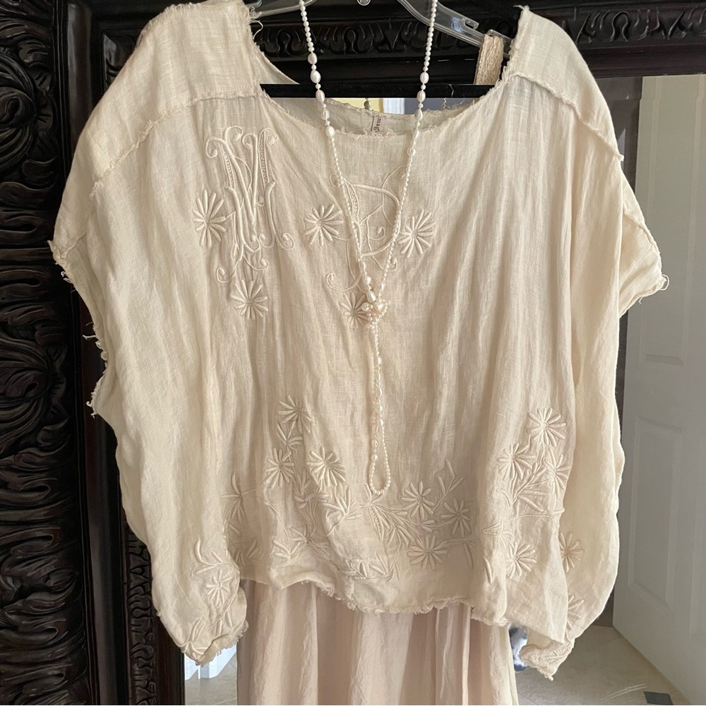 Magnolia Pearl Early Love Collection Embroidered Top